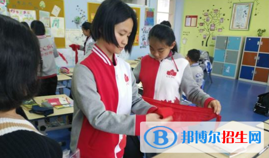 贵阳观山湖中铁置业中加学校初中部地址在哪里