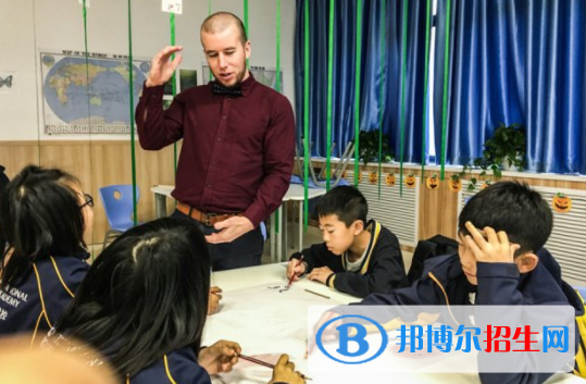 贵阳高新海嘉国际双语学校初中部2020年招生办联系电话