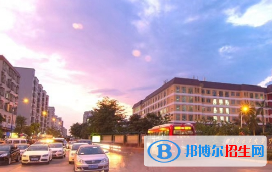湛江市寸金中等专业学校3