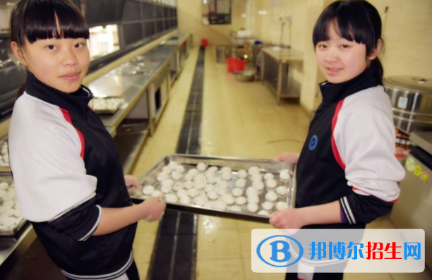 清镇博雅国际实验学校初中部网站网址