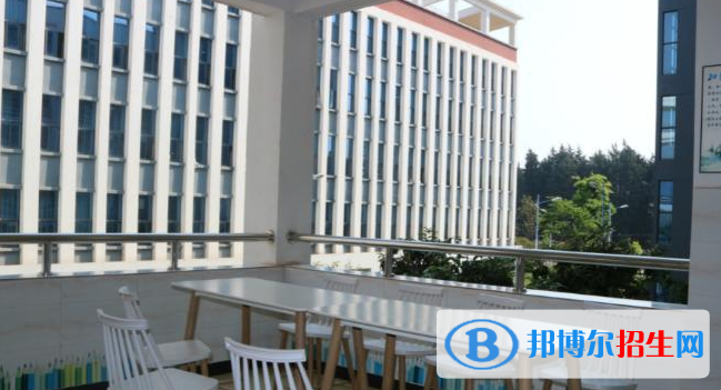 昆明世青国际学校初中部2020年学费、收费多少