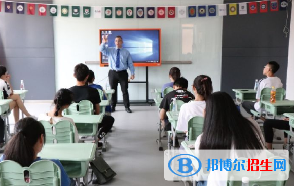 爱博伦国际公学初中部2020年招生计划