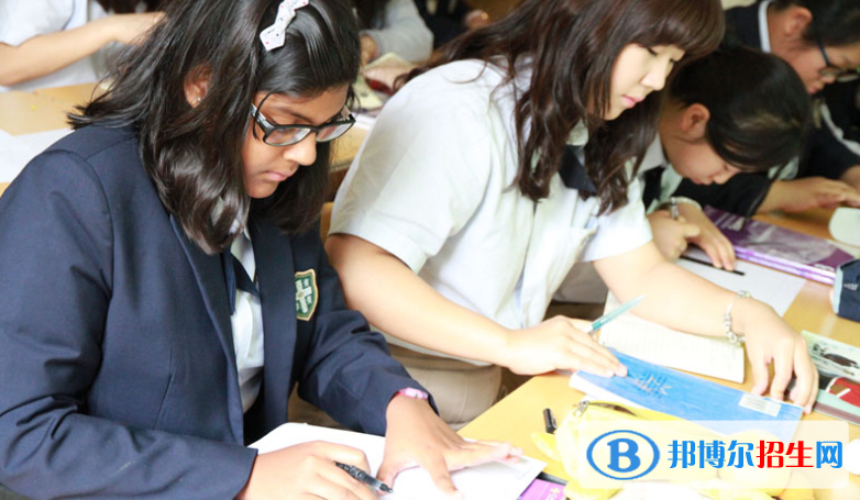 青岛银河学校初中部2020年招生计划