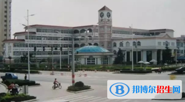 张家港外国语学校初中部地址在哪里