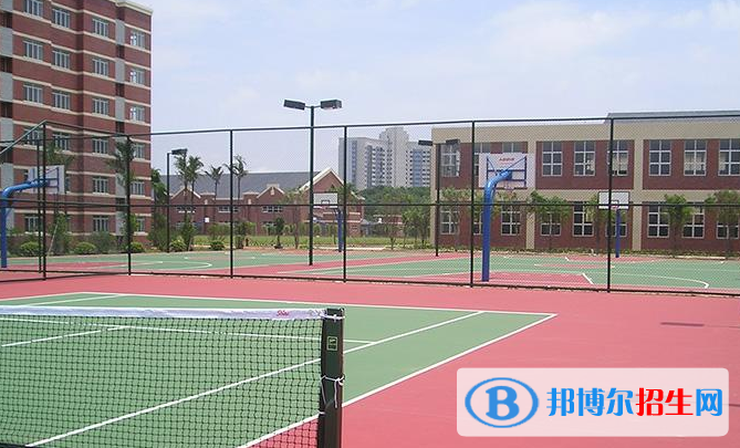 广州英东中学初中部地址在哪里