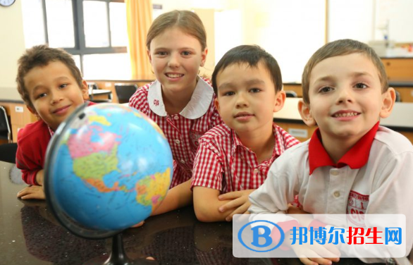 广州加拿大国际学校(CIS)初中部网站网址