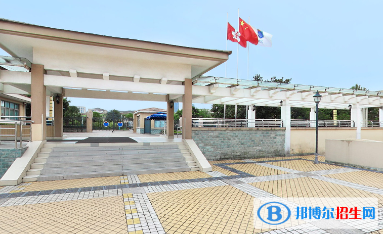 重庆耀中国际学校初中部网站网址