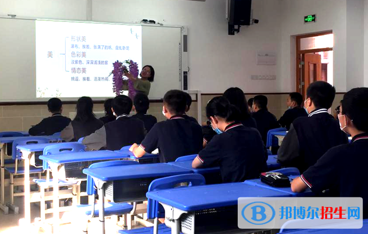 重庆史迪威外语学校初中部怎么样、好不好