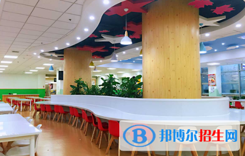 北京加拿大国际学校初中部2020年招生办联系电话