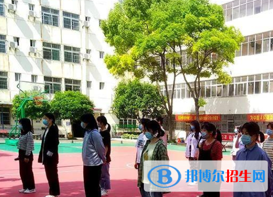 鄂东女子中等专业学校5