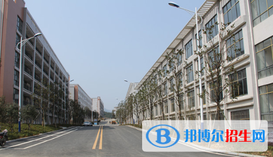 九江2020年200分能上铁路学校吗