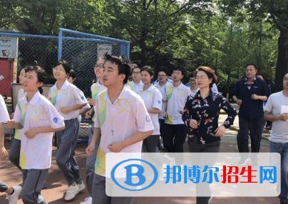 师范学院附属中学怎么样、好不好