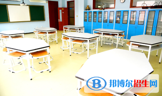 北京中芯学校初中部网站网址