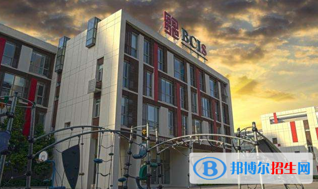 北京乐成国际学校初中部网站网