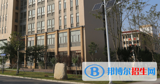 安徽2020年300分能上铁路学校吗