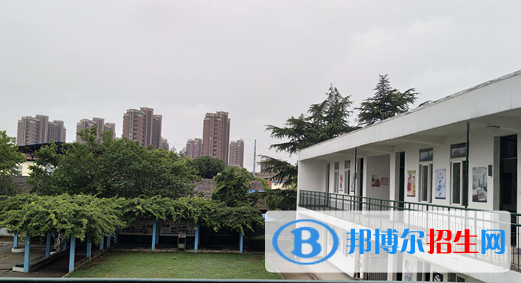 安徽2020年200分能上铁路学校吗