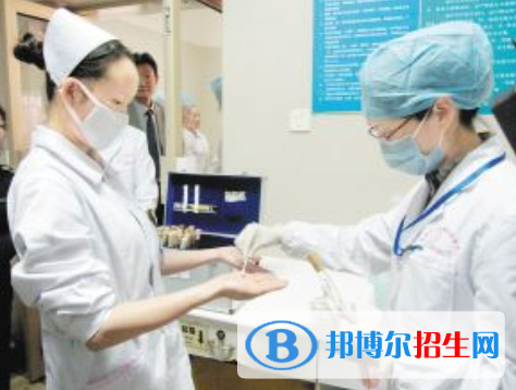 保定2020年男生学什么卫校好
