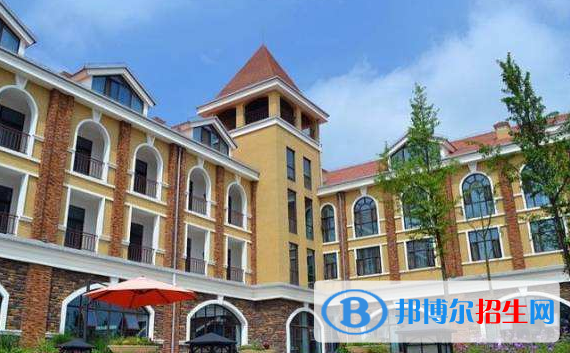 牛津国际公学成都学校初中部网站网址