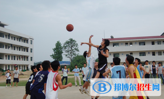 阳新县木港职业中学2