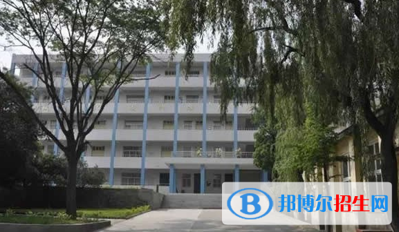  华县铁中2020年学费、收费多少