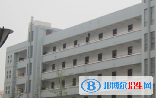 安徽2020年男生读铁路学校有前途吗