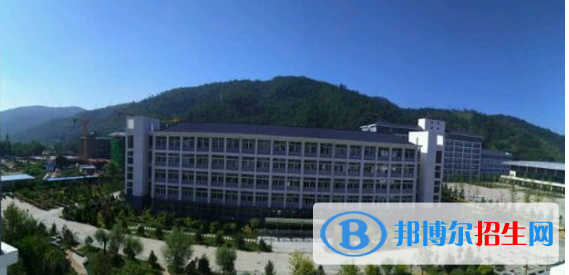 延安中学2020年招生办电话