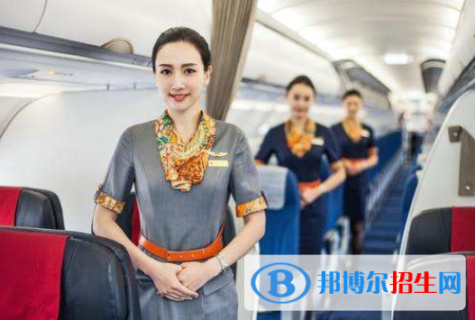 湖北2020年初中生女生读什么航空服务学校好