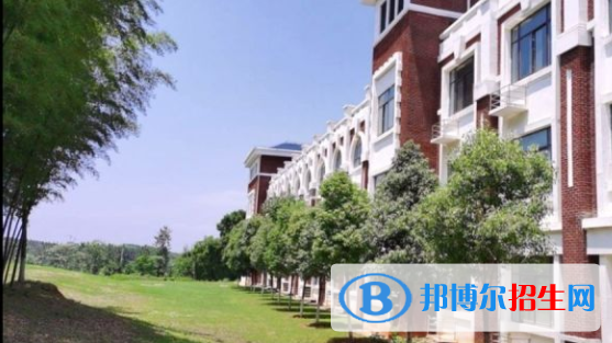 湖北健康职业学院4