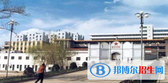 榆林府谷中学2020年招生简章