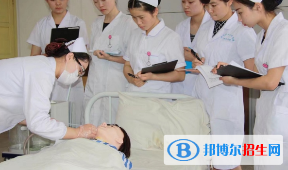 广东2020年男生可以读卫校吗