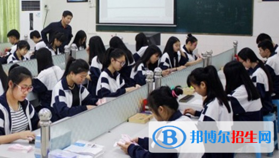 梅州梅铁技术学校2020年招生办联系电话