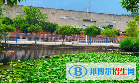 九江2020年男生学什么铁路学校好