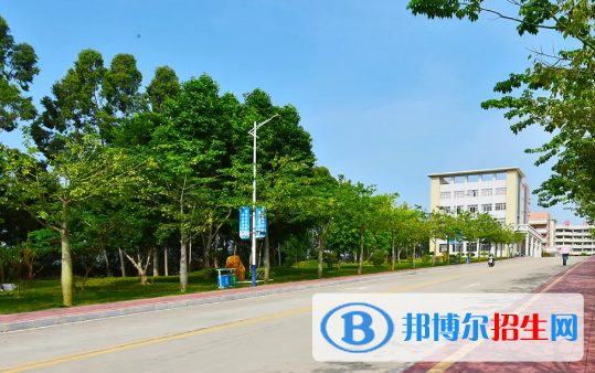 信宜职业技术学校网站网址 