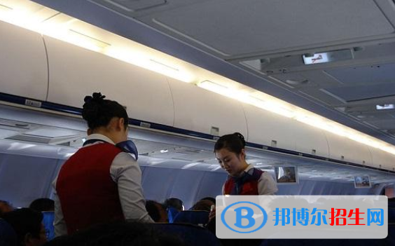 湖北2020年女生上什么航空服务学校比较好