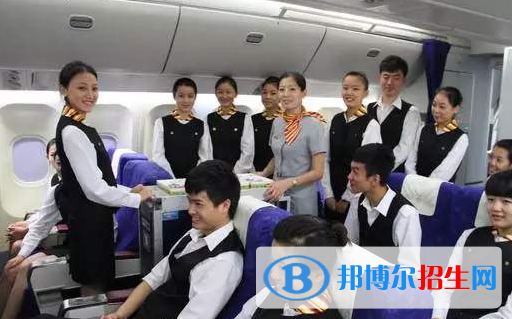 湖北2020年女生初中毕业上航空服务学校