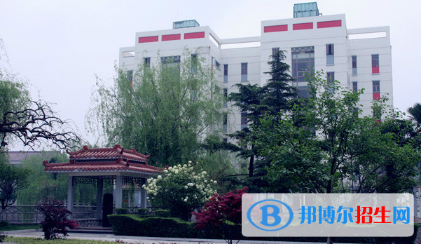 江苏黄桥中学2021年学费、收费多少