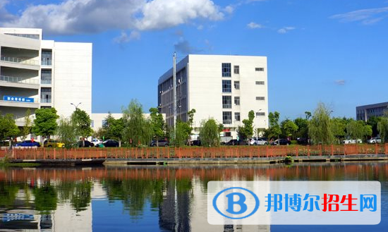 铜陵市理工学校2021年招生办联系电话