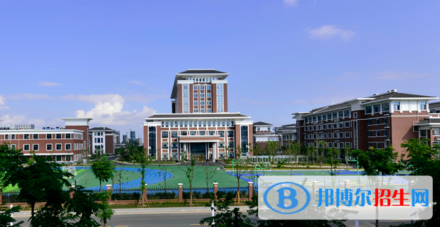 江苏扬中高级中学2021年学费、收费多少