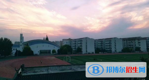 江苏侯集中学2021年招生简章