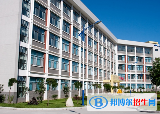  秦皇岛第一中学2021年学费、收费多少