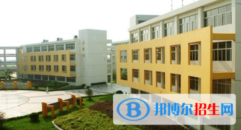 江苏淮安中学2022年学费、收费多少