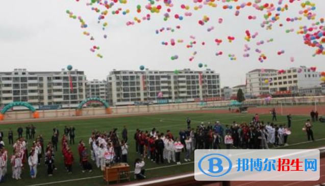 江苏板浦高级中学2021年招生办联系电话