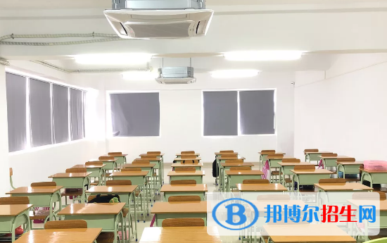 汕头琪雅美容化妆职业技术学校2021年学费、收费多少