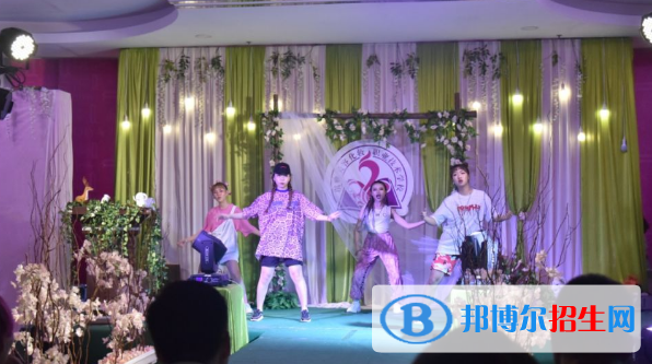 汕头琪雅美容化妆职业技术学校2021年报名条件、招生要求、招生对象