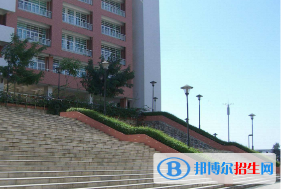广州第八十中学2021年招生办联系电话
