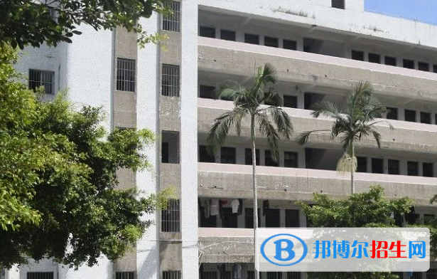 吴川职业高级中学2021年招生办联系电话