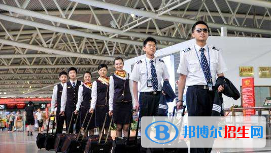 武汉2021年初中生读航空服务学校