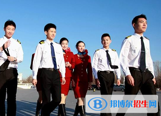 武汉2021年初中生能读的航空服务学校
