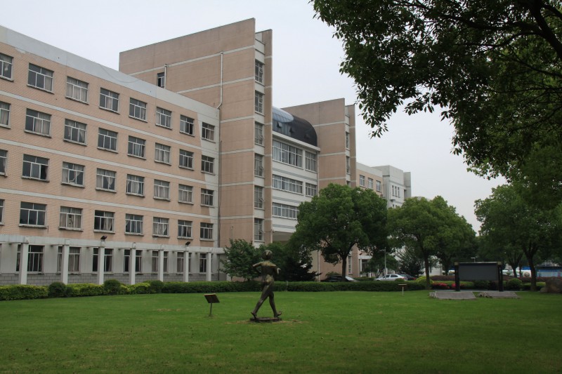 江苏省苏州丝绸中等专业学校2021年宿舍条件
