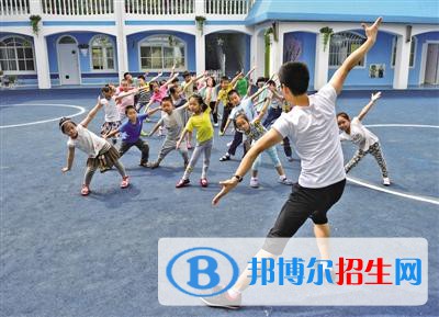 贵阳2021年男生上幼师学校学什么专业好